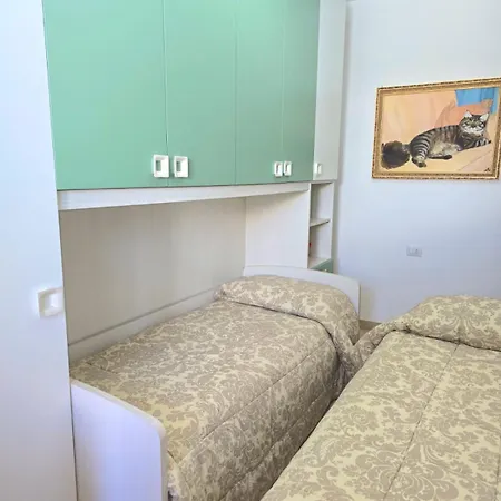 Ivy's Nest Апартаменты *